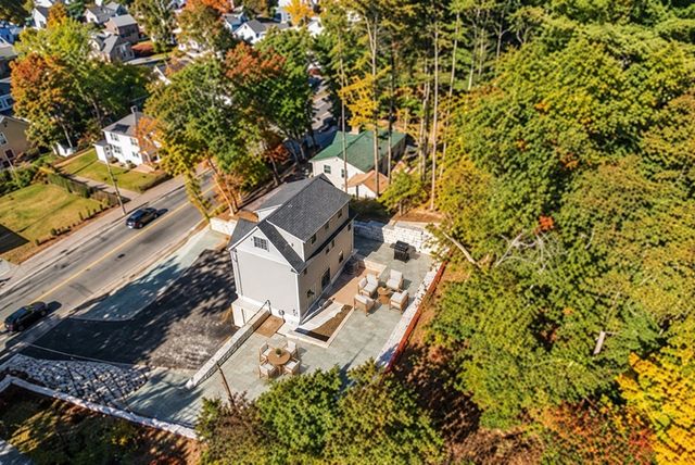 346 Rogers St, Lowell, MA 01852