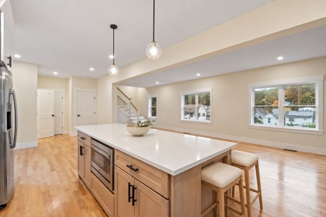 346 Rogers St, Lowell, MA 01852