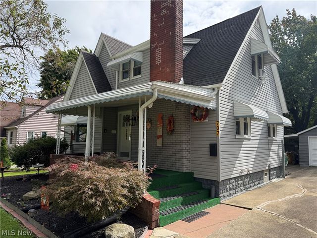 707 Cambridge Avenue, Youngstown, OH 44502