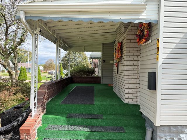 707 Cambridge Avenue, Youngstown, OH 44502