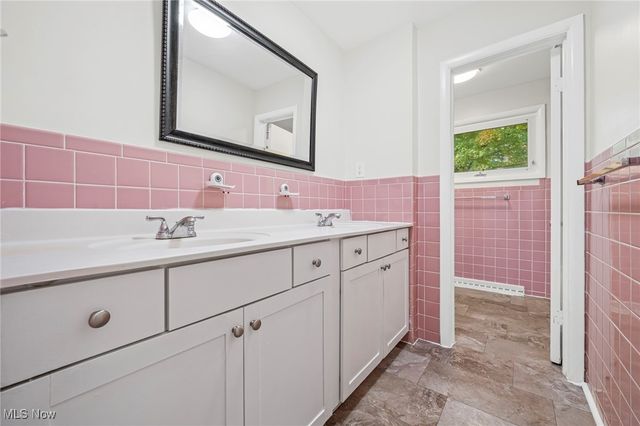 3143 Morewood Road, Fairlawn, OH 44333