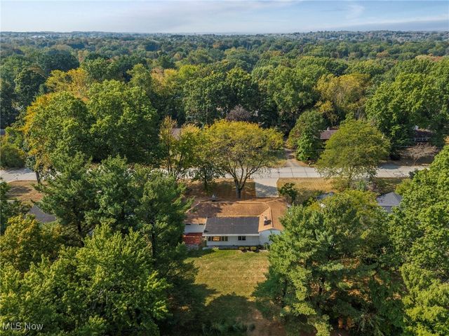 3143 Morewood Road, Fairlawn, OH 44333