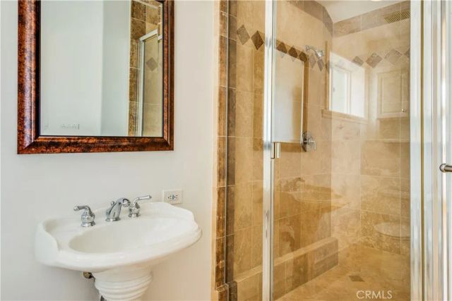 513 N Juanita Avenue B, Redondo Beach, CA 90277