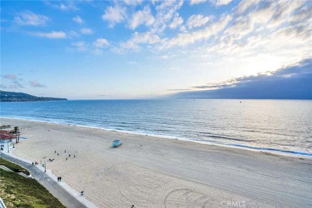 513 N Juanita Avenue B, Redondo Beach, CA 90277