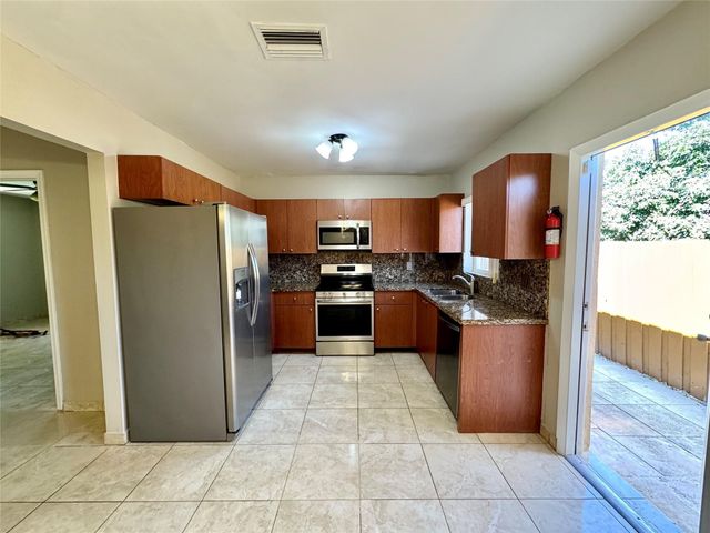 6133 Buchanan Street 2, Hollywood, FL 33024