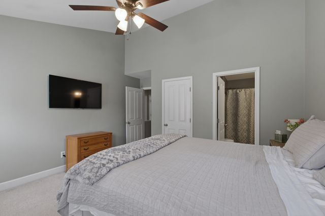 7025 Sunnywood Dr, Nashville, TN 37211