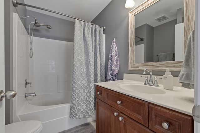 7025 Sunnywood Dr, Nashville, TN 37211