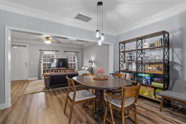 7025 Sunnywood Dr, Nashville, TN 37211