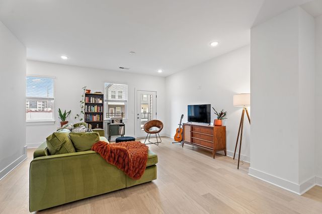 600 Markham St, Nashville, TN 37214