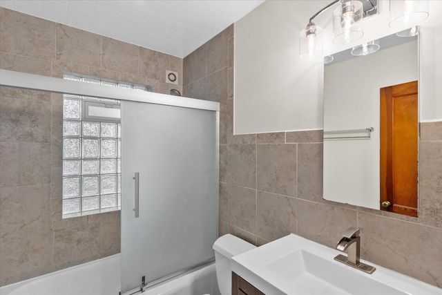 337 N 110th STREET, Wauwatosa, WI 53226