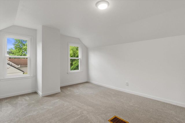 337 N 110th STREET, Wauwatosa, WI 53226