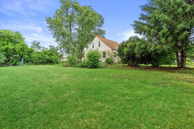 337 N 110th STREET, Wauwatosa, WI 53226