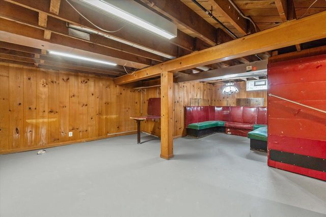 337 N 110th STREET, Wauwatosa, WI 53226