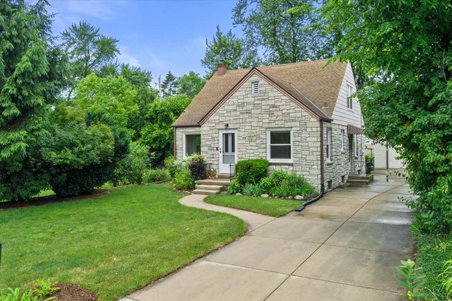 337 N 110th STREET, Wauwatosa, WI 53226