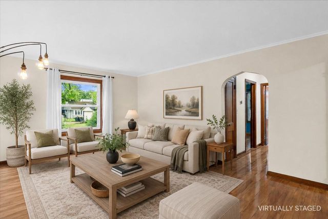 337 N 110th STREET, Wauwatosa, WI 53226