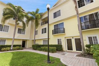 9875 MEADOW FIELD CIRCLE, Tampa, FL 33626