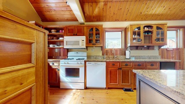 26 Apple Tree Road, Fairfax, VT 05454
