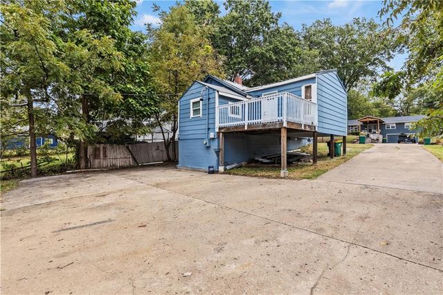 2600 N 43rd Street, Kansas City, KS 66104