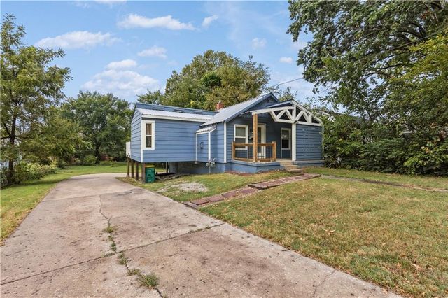 2600 N 43rd Street, Kansas City, KS 66104