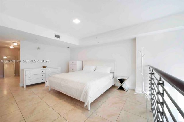 41 SE 5th St 408, Miami, FL 33131