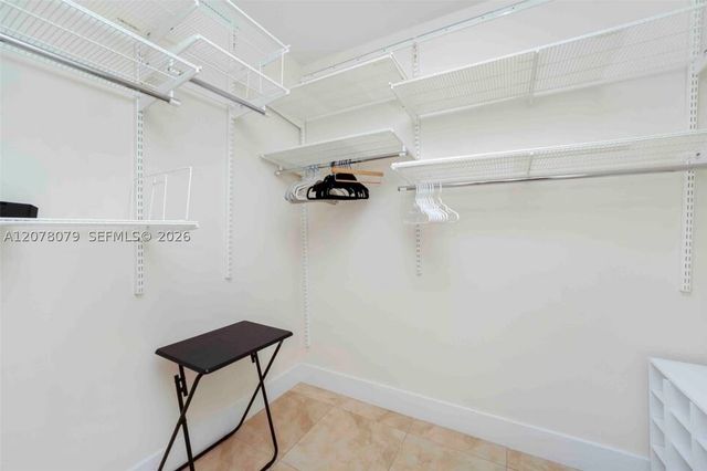 41 SE 5th St 408, Miami, FL 33131