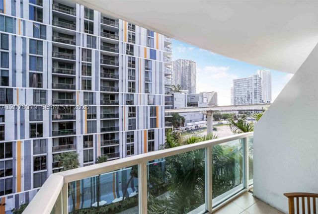 41 SE 5th St 408, Miami, FL 33131