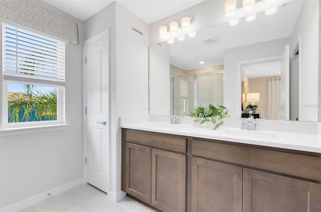 3242 PONDSIDE WAY, Sanford, FL 32773
