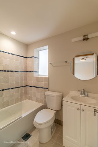 6334 S Saint Lawrence Avenue, Chicago, IL 60637