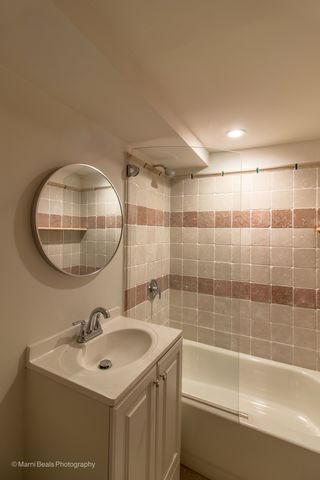 6334 S Saint Lawrence Avenue, Chicago, IL 60637