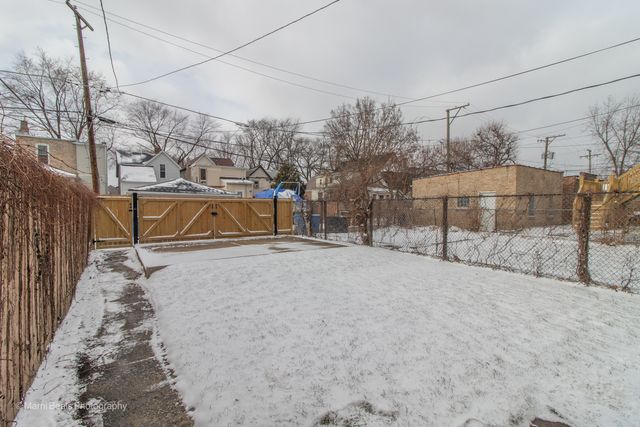 6334 S Saint Lawrence Avenue, Chicago, IL 60637