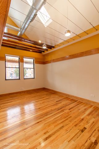 6334 S Saint Lawrence Avenue, Chicago, IL 60637