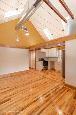 6334 S Saint Lawrence Avenue, Chicago, IL 60637