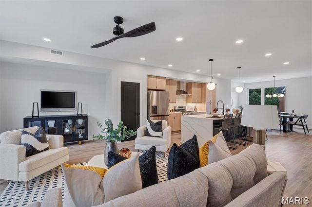 513 Whittier Street, St Louis, MO 63108