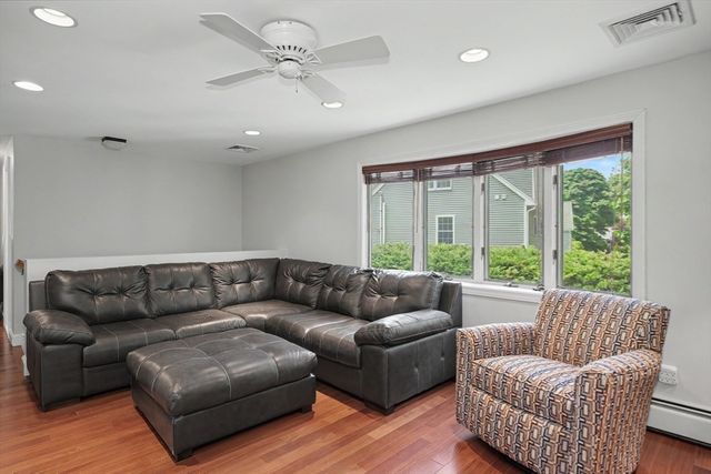 28 Edgemere St, Melrose, MA 02176