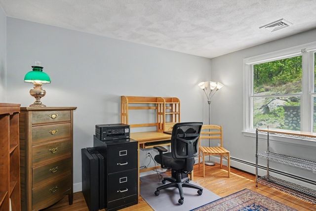 28 Edgemere St, Melrose, MA 02176