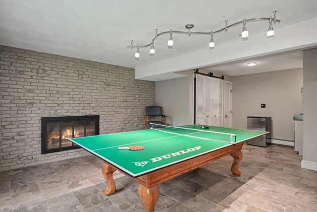 28 Edgemere St, Melrose, MA 02176