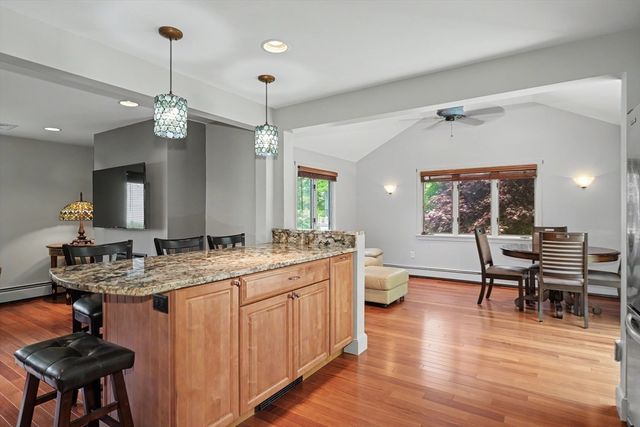 28 Edgemere St, Melrose, MA 02176