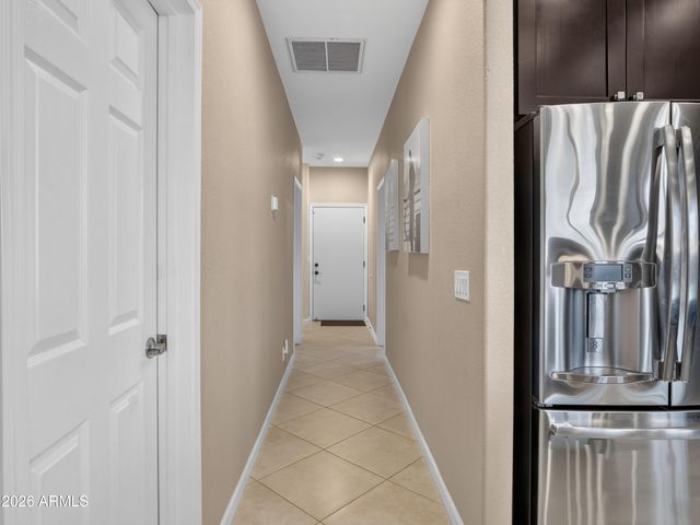 46208 N 37TH Avenue, New River, AZ 85087