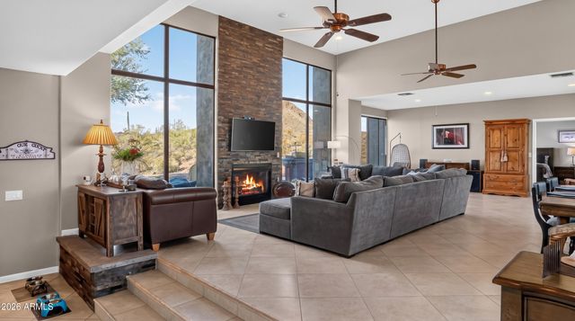 46208 N 37TH Avenue, New River, AZ 85087
