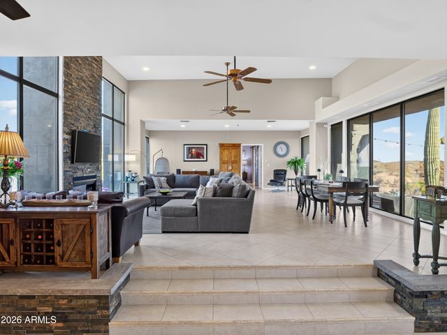 46208 N 37TH Avenue, New River, AZ 85087