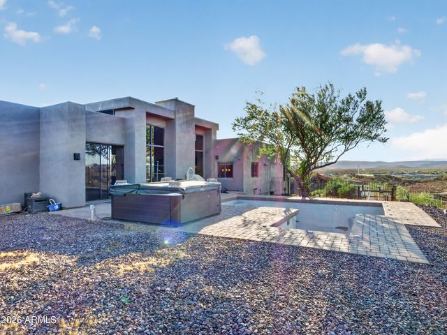 46208 N 37TH Avenue, New River, AZ 85087