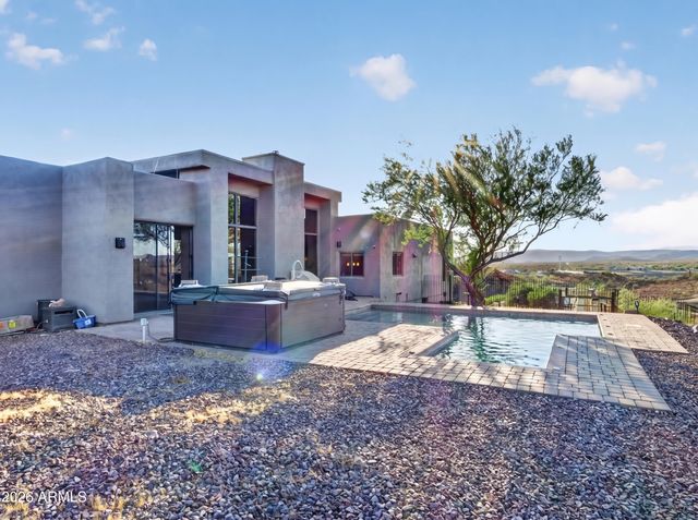 46208 N 37TH Avenue, New River, AZ 85087