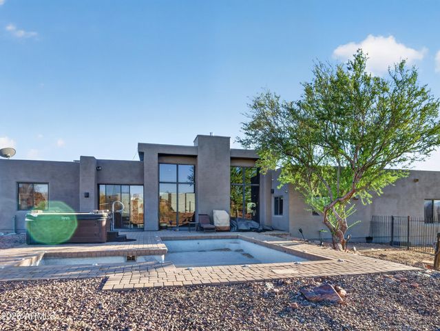 46208 N 37TH Avenue, New River, AZ 85087