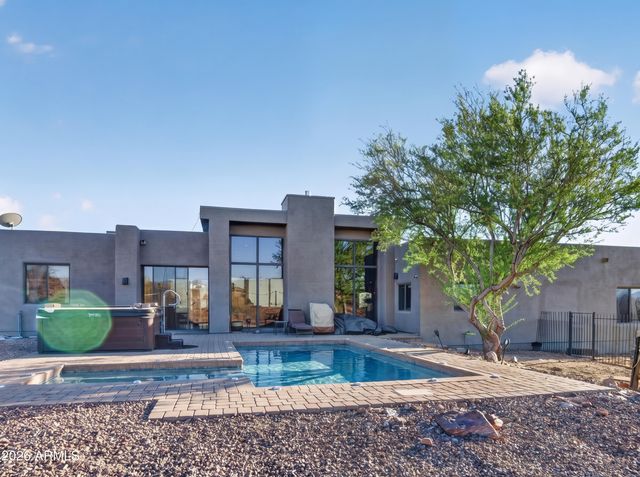 46208 N 37TH Avenue, New River, AZ 85087