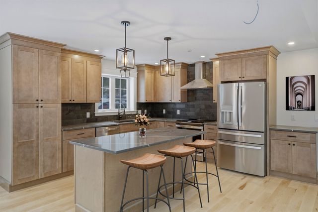 535 Sylvan Park Road A, Stowe, VT 05672