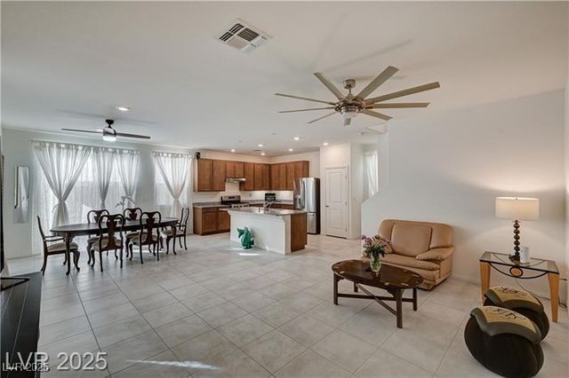7675 West Mistral Avenue, Las Vegas, NV 89113
