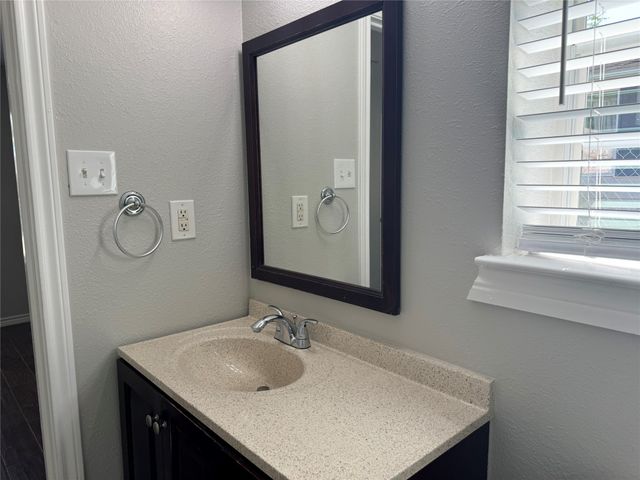 3356 Parvia Avenue, Dallas, TX 75212