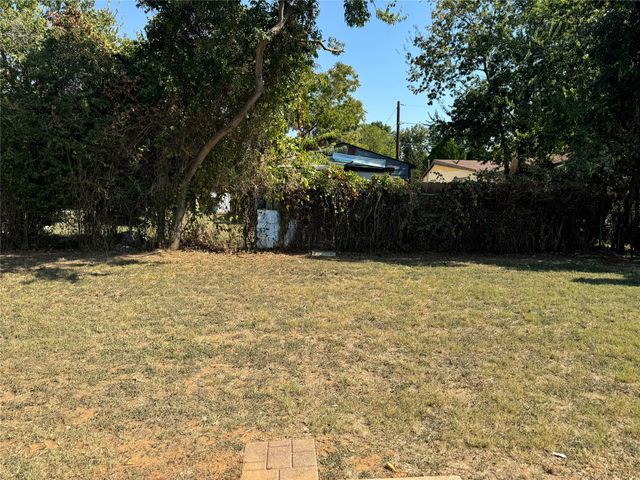 3356 Parvia Avenue, Dallas, TX 75212