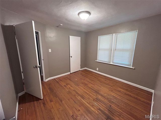 1814 N Belt E, Belleville, IL 62221