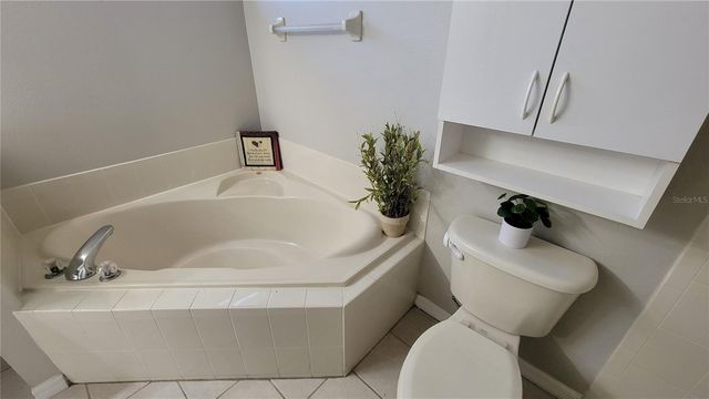 100 BOULDER COURT, Sanford, FL 32771